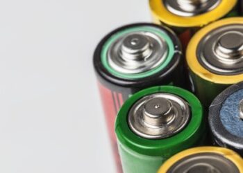 Де у Львові можна здати батарейки та ртутні термометри на утилізацію: перелік локацій