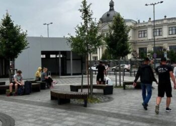 На площі Двірцевій у Львові буде Центр надання інформації