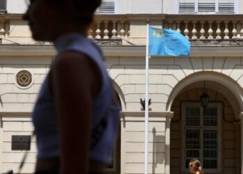 У центрі Львова замайорів прапор кримських татар