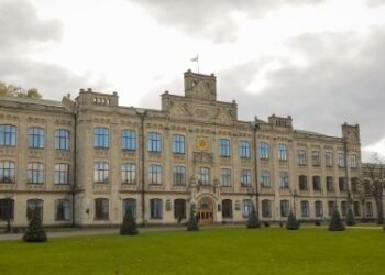 До 125-річчя КПІ заспівали україномовний варіант університетського маршу