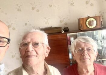 Дожили до більше 100 літ і отримали по 5 тисяч гривень: на Львівщині привітали довгожителів