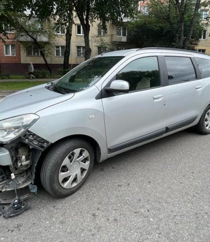 На Львівщині зіткнулися легковик та мотоцикл: мотоцикліст в лікарні