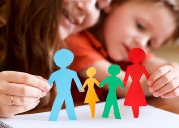 На Львівщині з’явиться гаряча лінія для тих, хто хоче всиновити дитину