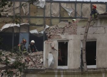 На місці трагедії у Львові знайшли вже десяте тіло, загинула жінка