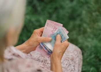 На скільки зріс середній розмір пенсії в Україні