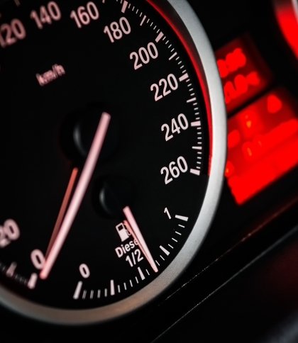 автомобіль