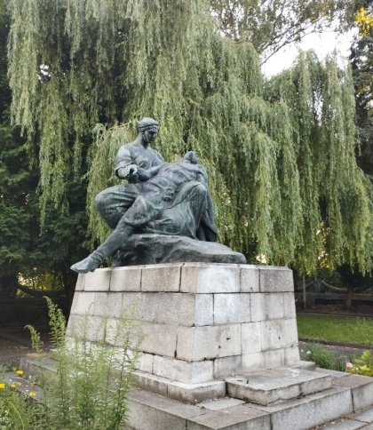 Радянські скульптури у Львові: містяни просять передати кілька пам’ятників до музею «Територія Терору» (фото)