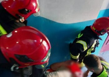 Рятувальники у Сколе надали медикам доступ до чоловіка, який потребував допомоги — Львівщіна