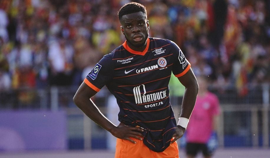 Стефі Мавідіді переходить в «Лестер»