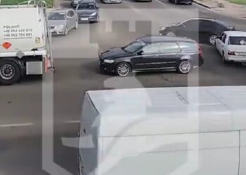 У Львові на перехресті Хмельницького — Грінченка сталась ДТП (відео)