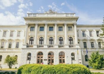 У Львові відкрили Центр ветеранського розвитку. Там готуватимуть помічників ветеранів