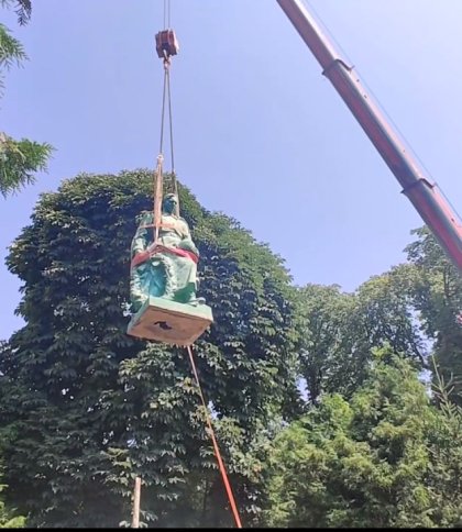 У Винниках позбулися пам’ятника радянському солдату
