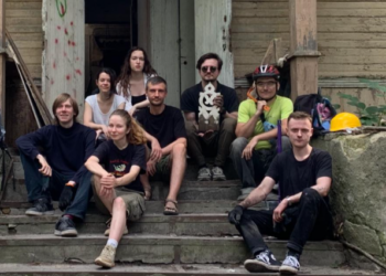 Волонтери почали роботи з відновлення дачі Брадтмана у Пущі-Водиці