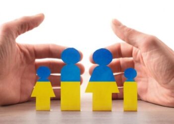 9% українців спілкуються вдома російською. Опитування