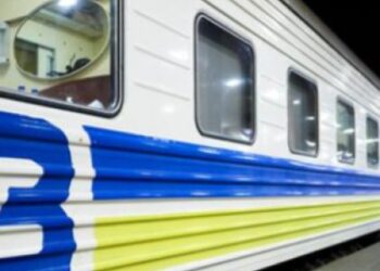 Через ракетні удари деякі потяги, які йдуть через Львів, затримуються у дорозі