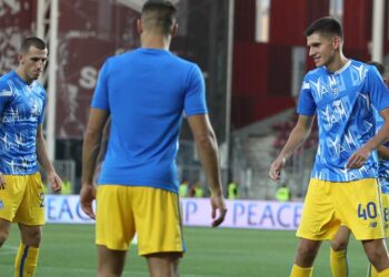 Динамо все ще намагається підписати центрального захисника | Футбол |