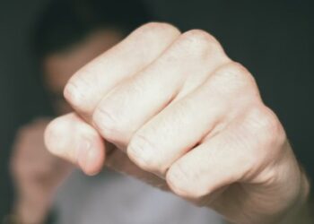 Двом поліцейським повідомили про підозри за побиття львів’янина у Винниківському лісі