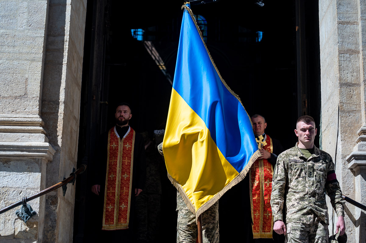 Умовне фото з прощання / Твоє місто
