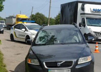 На Львівщині автівка збила 33-річну жінку — Львівщіна