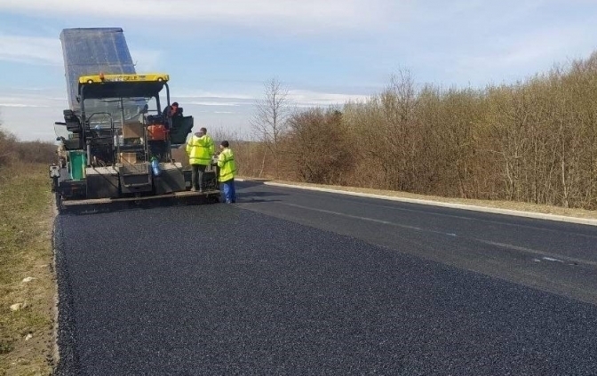 ФОТО: СЛУЖБА АВТОМОБІЛЬНИХ ДОРІГ У ЛЬВІВСЬКІЙ ОБЛАСТІ