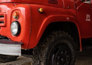 На Львівщині вночі горів житловий будинок: вогонь допомагала приборкати місцева пожежна команда — Львівщіна