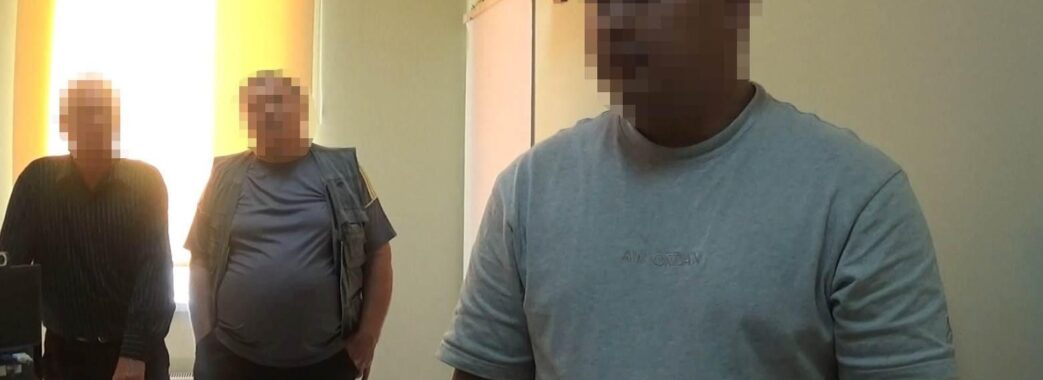 На Львівщини затримали священника, який переправляв ухилянтів за кордон