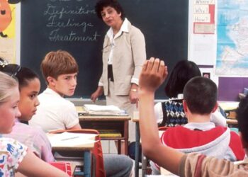 Навчання без телефонів та їдальні з терміналами: яким буде новий навчальний рік у школах Львова — Львівщіна