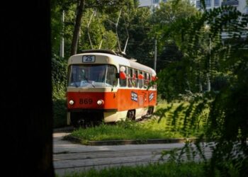 Під час екскурсій на ретро-трамваї у Львові зібрали майже 32 тис. гривень на благодійнсть