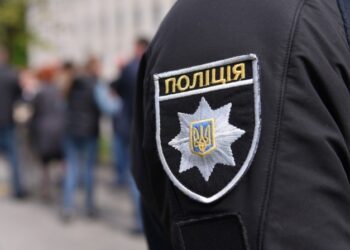 Поліцейські побили 27-річного чоловіка у Винниках. Їм оголосили підозру