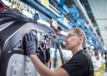 Польські підприємці просять уряд зупинити масовий відтік українців – Світ