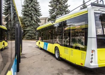 Ремонт колектора у Львові продовжили ще на день: тролейбус №30 не курсуватиме ще й 10 серпня