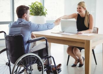 Роботодавцям надаватимуть компенсацію за облаштування робочих місць для людей з інвалідністю