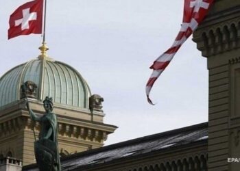 Швейцарія обмежує видачу віз власникам російських паспортів – Світ
