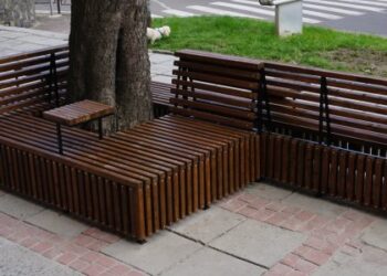 У Дрогобичі встановили вуличні меблі (фото) — Львівщіна