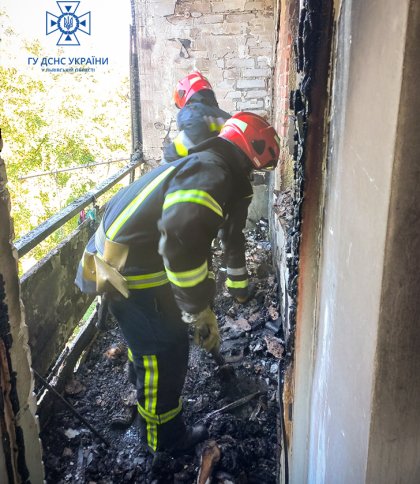 У львівській багатоповерхівці спалахнула пожежа через необережне куріння: власник квартири в лікарні