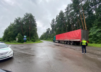 У Львівській ОВА повідомили, чому в області руйнуються дороги