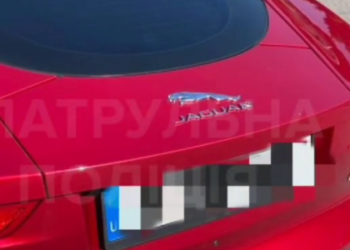 У Львові водій Jaguar «летів» зі швидкістю 162 км/год (відео)
