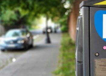 У Львові запрацював новий паркувальний майданчик: графік роботи та ціна