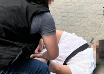 В Жовкві затримали чоловіка, який продавав підроблені документи ухилянтам — Львівщіна