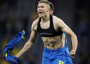 Весь шлях Артема Довбіка до топового чемпіонату | Футбол |