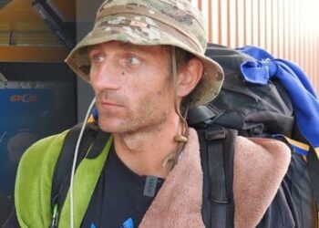 Ветеран «Азову» пішки дійшов з Києва до Львова, збираючи кошти для поранених військових