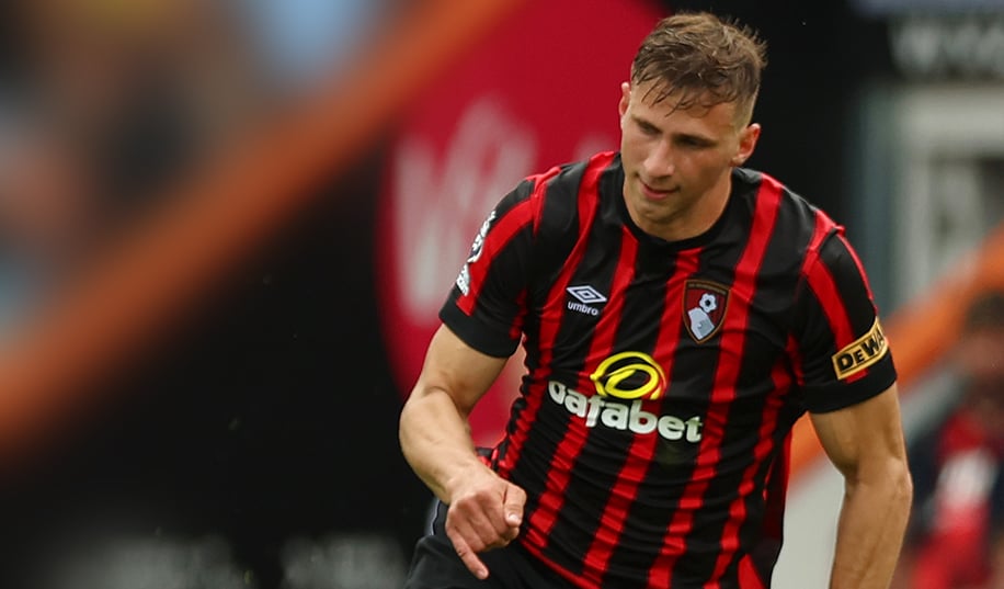 Забарного визнано найкращим гравцем Борнмута, незважаючи на два пропущених м'яча від Тоттенгема