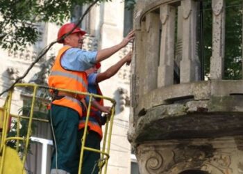 Близько 5 тисяч балконів Львова потребують ремонту