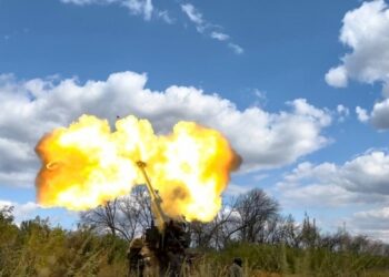Кременчук зазнав ракетного удару, а Сили оборони відбили атаки ворога на Бахмутському напрямку, –  Генштаб