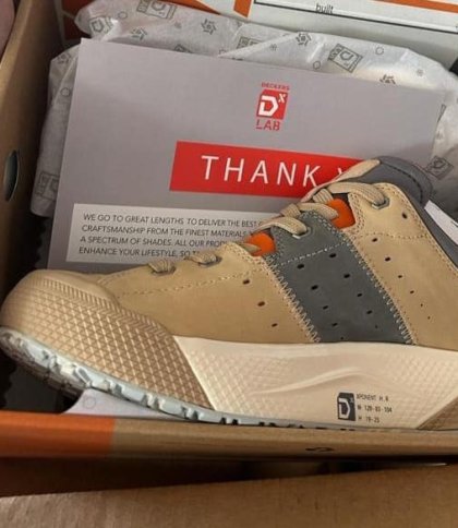 Мешканець Львівщини намагався перевезти через кордон незадеклароване взуття як гуманітарку