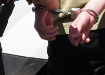 На Приміському вокзалі у Львові житель Рудного підрізав двох чоловіків – Надзвичайні події