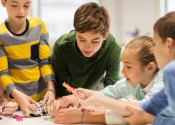 Сьогодні починають працювати гуртки для маленьких львів’ян. Перелік та контакти