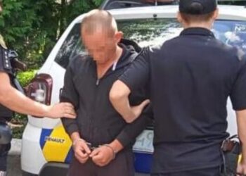 У Львові п’яний пасажир авто напав з ножем на пішохода, який переходив дорогу – Надзвичайні події