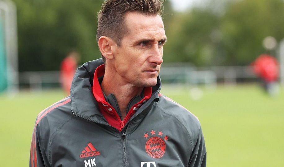 Клозе: «Завершив футбол, так як я його не впізнавав. Зараз футболісти думають лише про те, чи підходять їхні бутси до шкарпеток»