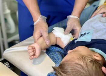 Львівські лікарі вилікували від остеомієліту 2-річного хлопчика